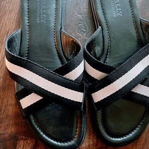 BALLY SLIDES  size 9. It’s like new. No flaws.